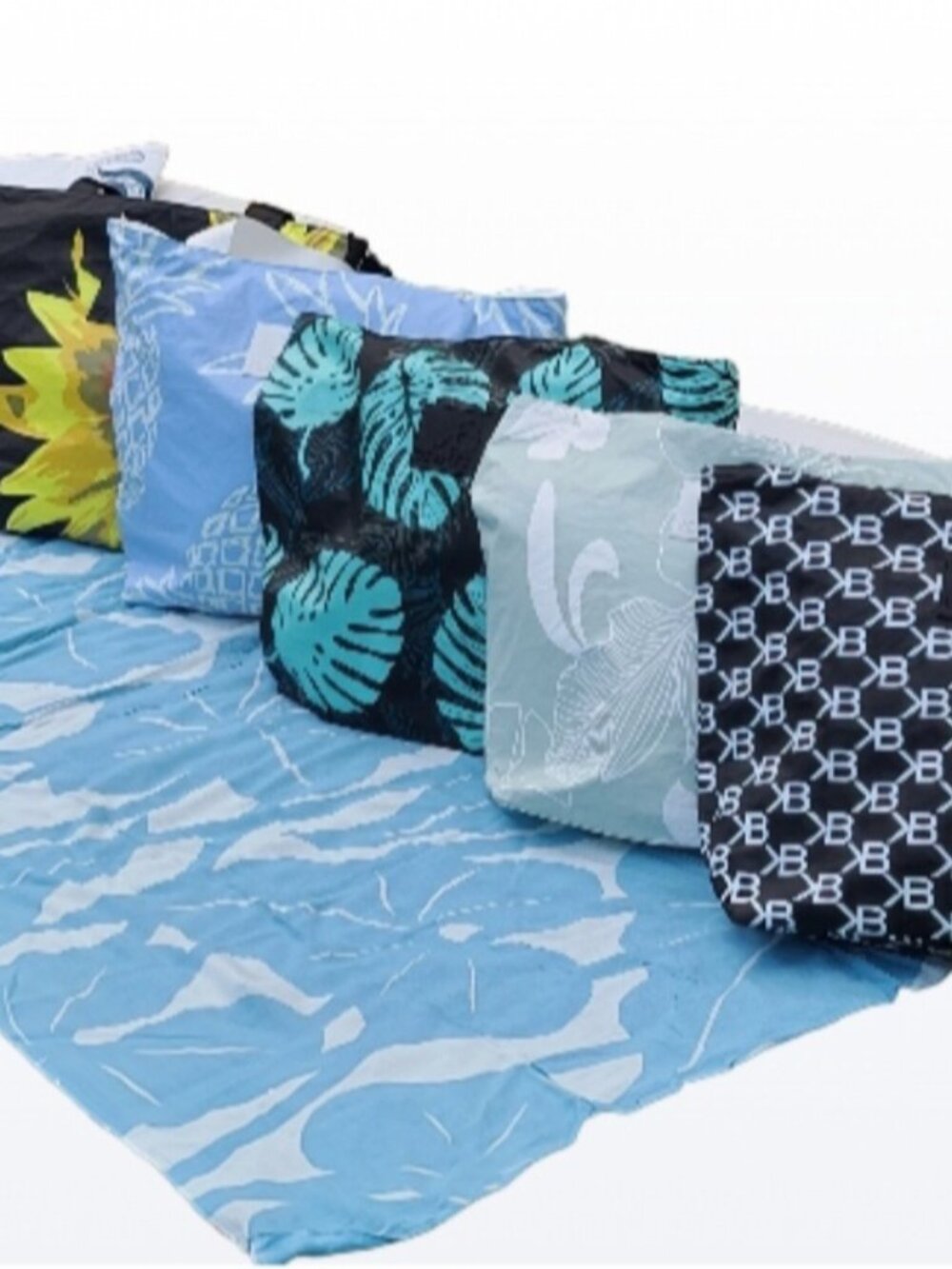 Tyvek Travel Totes